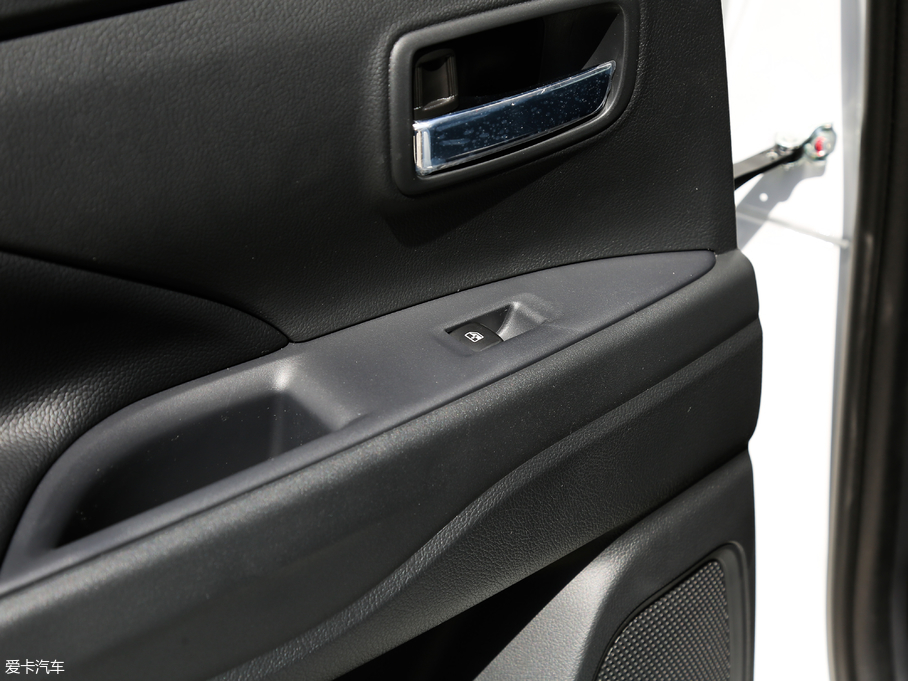 2018��W�{�� 2.4L ��򌾫Ӣ��