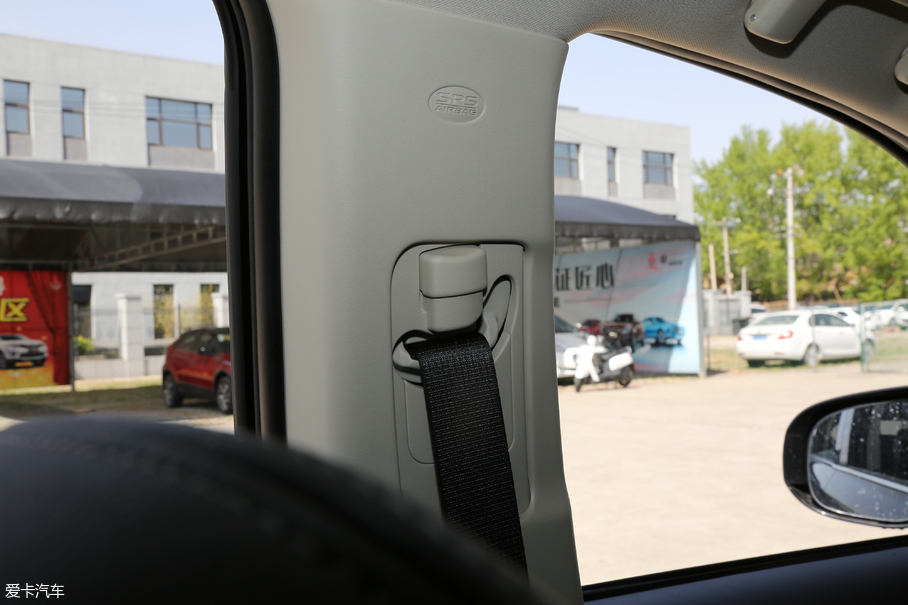 2018W{(ln) 2.4L (q)A