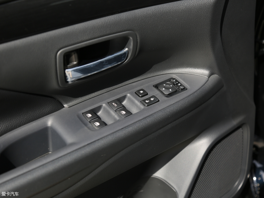 2018W{(ln) 2.4L (q)A