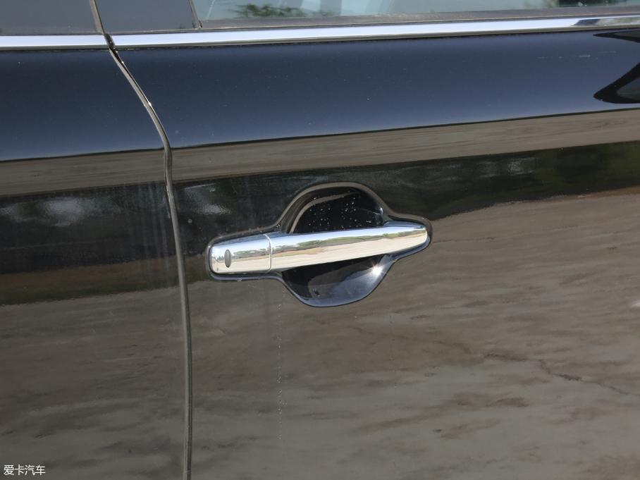 2018W{(ln) 2.4L (q)A