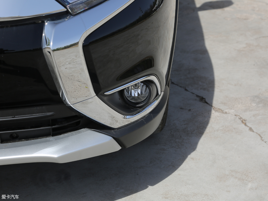 2018W{(ln) 2.4L (q)A