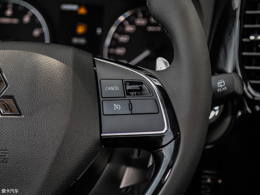 2018W{(ln) 2.4L (q)Ӣ