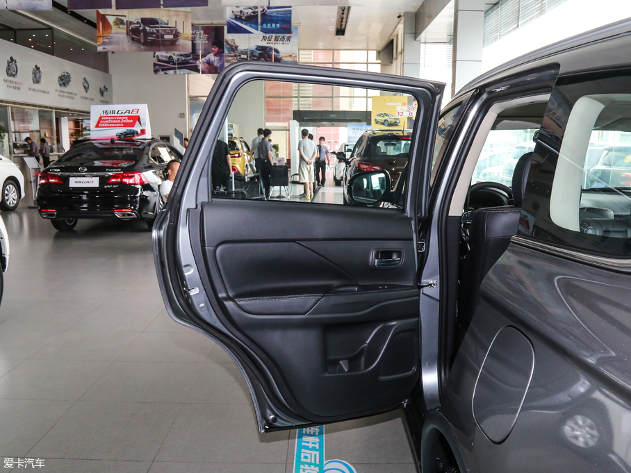 2018W{(ln) 2.4L (q)Ӣ