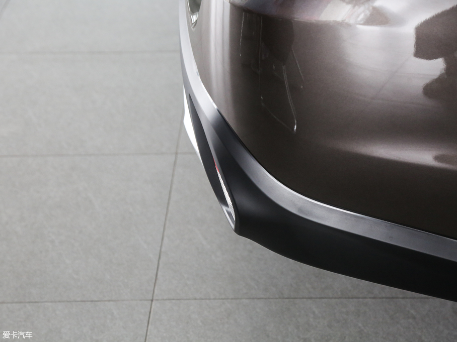 2018W{(ln) 2.0L (q)sҫ