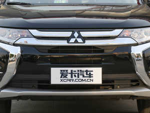 2018款2.0L 两驱荣耀版 中网
