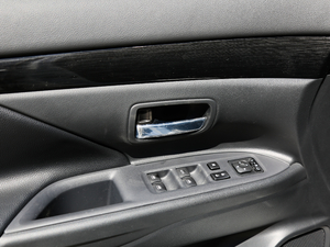 20182.4L 򌾫Ӣ п؅^