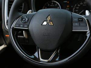 20182.4L 򌾫Ӣ п؅^