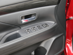 20182.4L (q)Ӣ {܇ƅ^(q)	