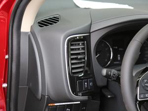 20182.4L 򌾫Ӣ п؅^