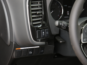 20182.4L 򌾫Ӣ п؅^