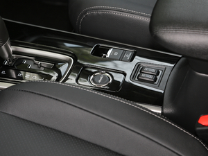 20182.4L 򌾫Ӣ п؅^