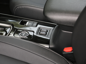 20182.4L 򌾫Ӣ п؅^