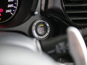 20182.4L 򌾫Ӣ п؅^