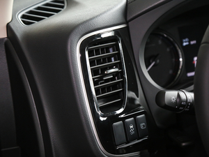 20182.4L 򌾫Ӣ п؅^