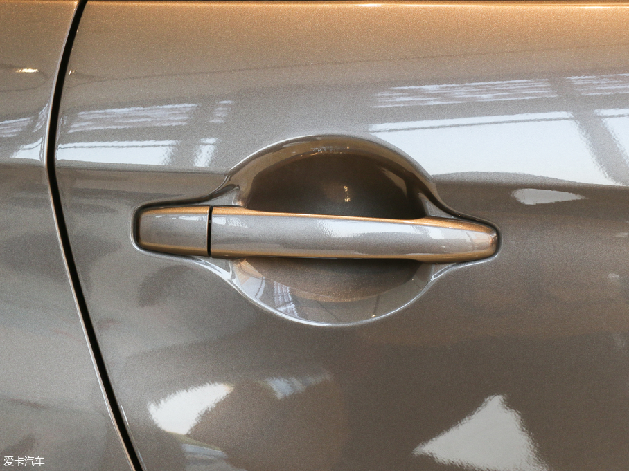 2018������ 1.6L �`�Ӱ�