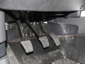 2018��1.6L �`�Ӱ� ���g����