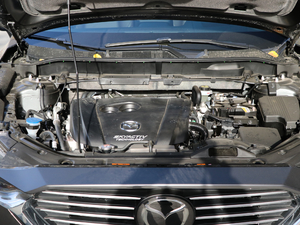 2019款2.5L 四驱旗舰型 发动机