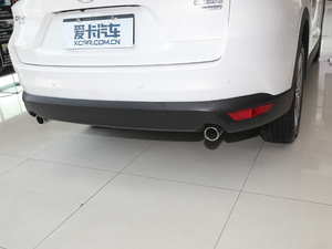 2019款2.5L 四驱尊享型 排气管