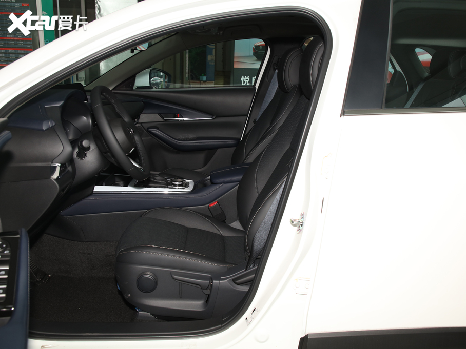 2020���R���_CX-30 2.0L �ԄӼΐ���