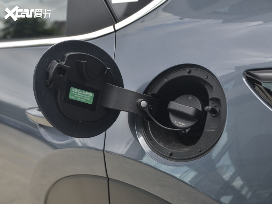 2021���R���_CX-30 2.0L �ԄӼΐ���