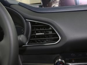 2021款2.0L 自动雅悦型 空调出风口
