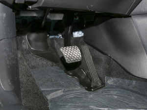 20222.0L Ԅ(dng)(q) п؅^(q)