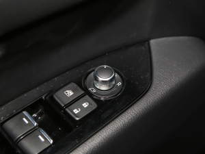 20222.0L Ԅ(dng)(q) п؅^(q)