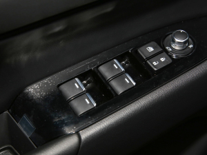 20222.0L Ԅ(dng)(q) п؅^(q)