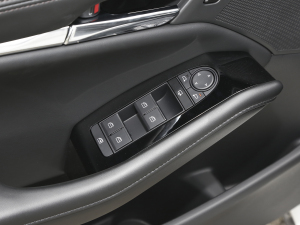 20232.0L Ԅ|Ű п؅^