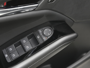 20232.0L Ԅ|Ű п؅^