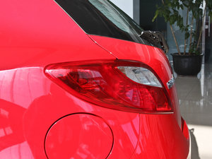 2011款炫动版 1.5L 手动超值型 细节外观