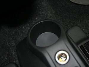 2011款炫动版 1.5L 手动超值型 空间座椅