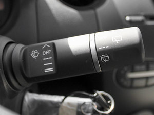 2011ńӰ 1.3L ԄӘ˜ п؅^