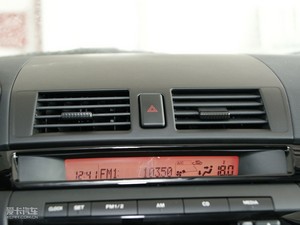 2010款经典款 2.0L 手动运动型 空调出风口
