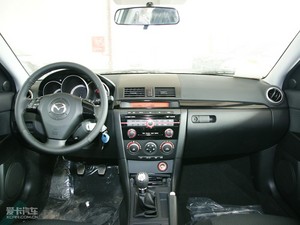 2010款经典款 2.0L 手动运动型 内饰全景