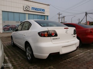 2010 2.0L Զ 