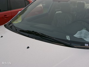 2010款经典款 2.0L 自动豪华型 雨刷