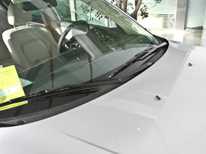 2010款经典款 1.6L 自动精英型 雨刷