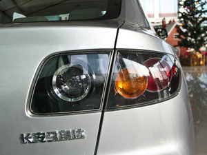 2010款经典款 1.6L 自动精英型 尾灯