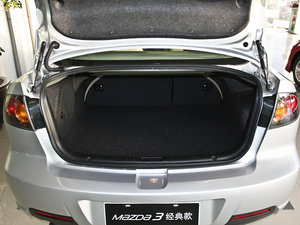 2010款经典款 1.6L 自动精英型 行李厢空间
