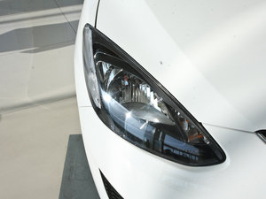 2011ńӰ 1.3L ԄӘ˜ ^