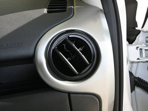 2011ńӰ 1.3L ԄӘ˜ п؅^