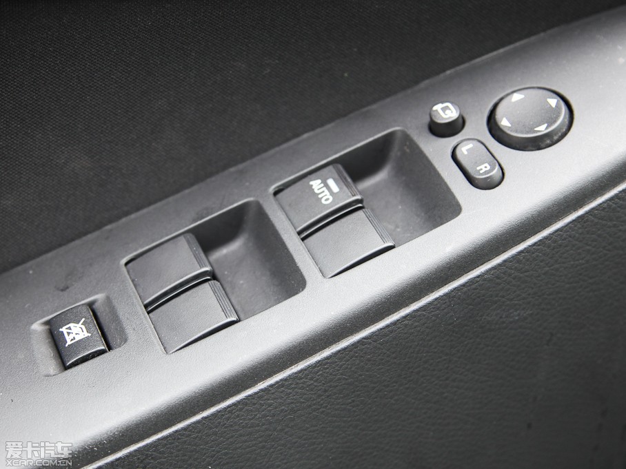 2011Դ3ǳ 2.0L ֶ˶