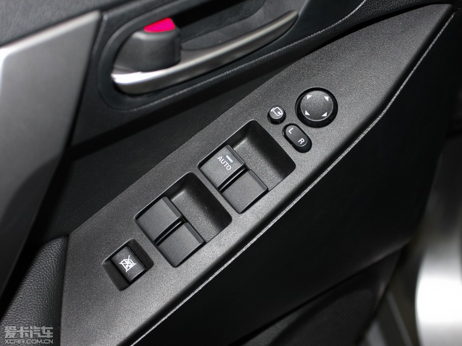 2011Դ3ǳ 2.0L ֶ˶