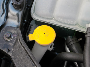 2012款经典款 1.6L 自动标准版 其它