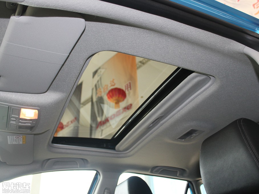 2012R_3GɎ 2.0L ԄӺA\Ӱ