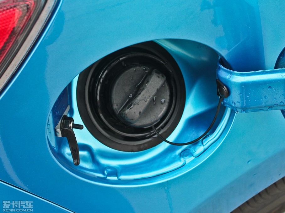 2012R_3GɎ 2.0L ԄӺA\Ӱ