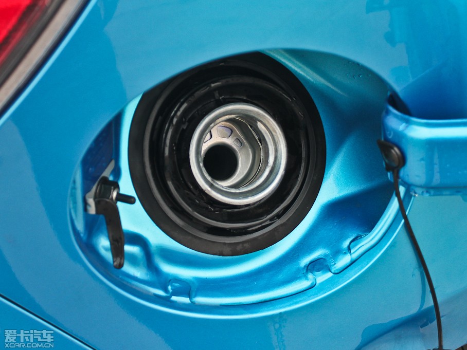 2012R_3GɎ 2.0L ԄӺA\Ӱ