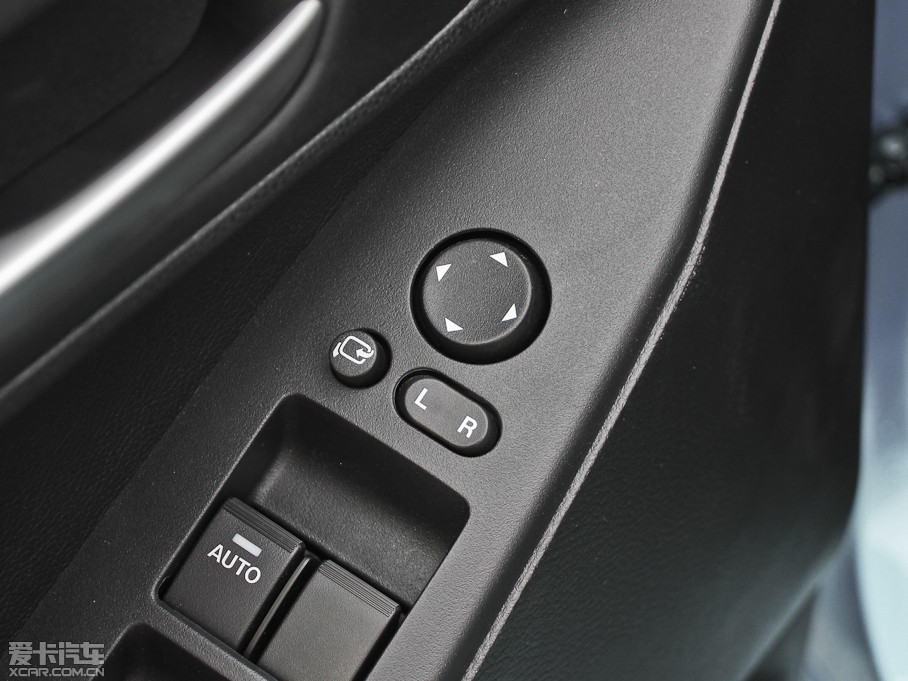 2012R_3GɎ 2.0L ԄӺA\Ӱ