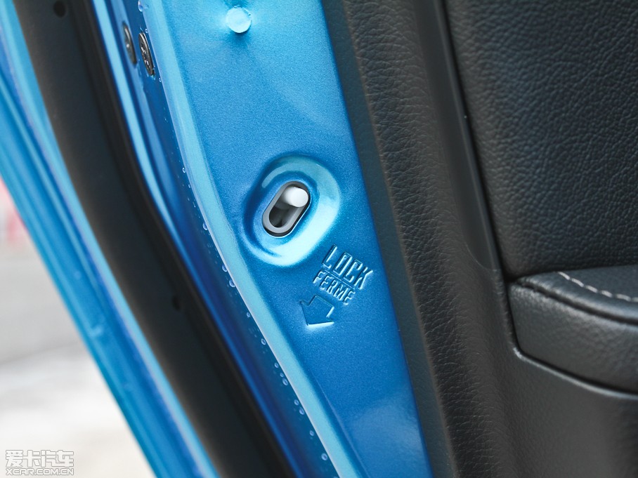 2012R_(d)3GɎ 2.0L Ԅ(dng)A\(yn)(dng)